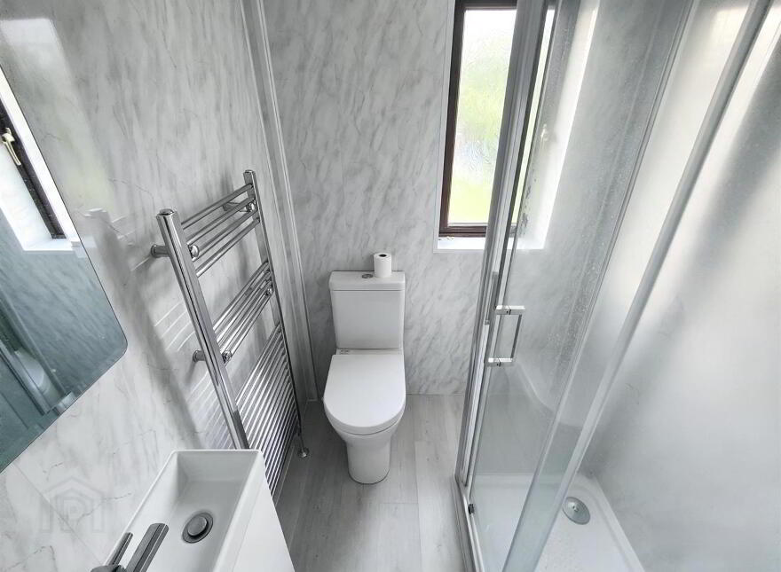 128 Joanmount Gardens, Belfast, BT14 6NZ