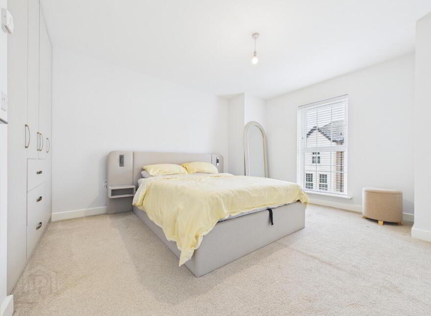 17 South Lake Park, Craigavon, BT64 1BE