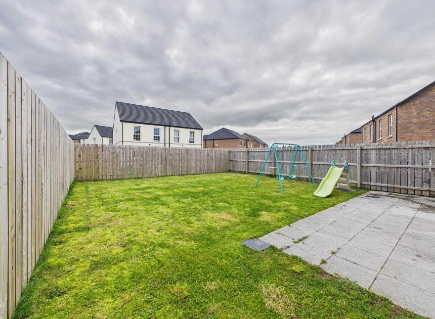 17 South Lake Park, Craigavon, BT64 1BE