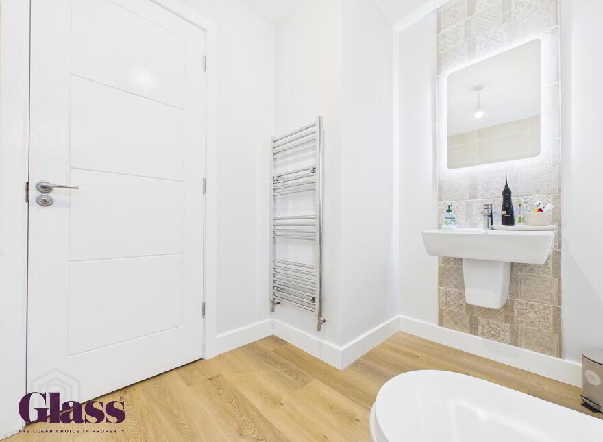 17 South Lake Park, Craigavon, BT64 1BE