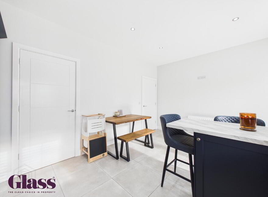 17 South Lake Park, Craigavon, BT64 1BE