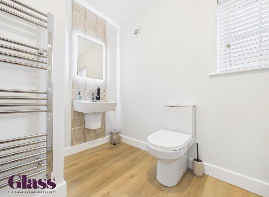 17 South Lake Park, Craigavon, BT64 1BE