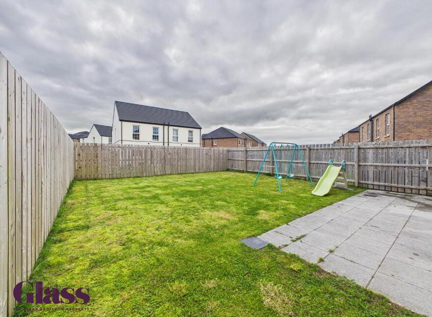 17 South Lake Park, Craigavon, BT64 1BE