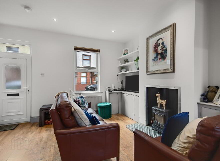8 Sinclair Street, Belfast, BT5 6JS