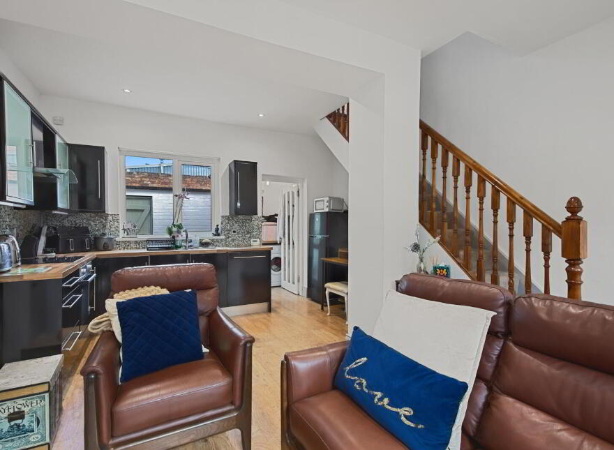 8 Sinclair Street, Belfast, BT5 6JS