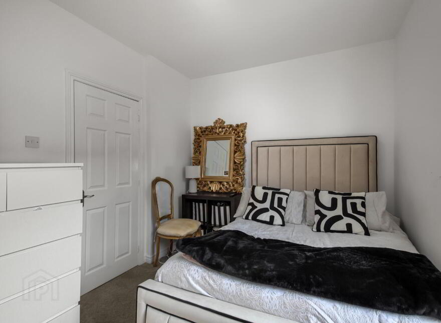 8 Sinclair Street, Belfast, BT5 6JS