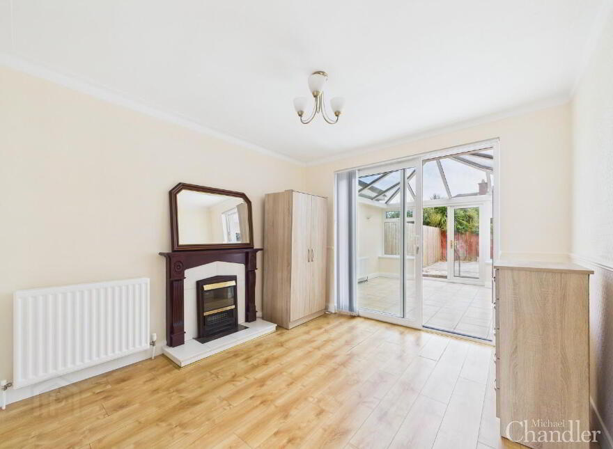 8 Coolpark Avenue, Belfast, BT8 6NF