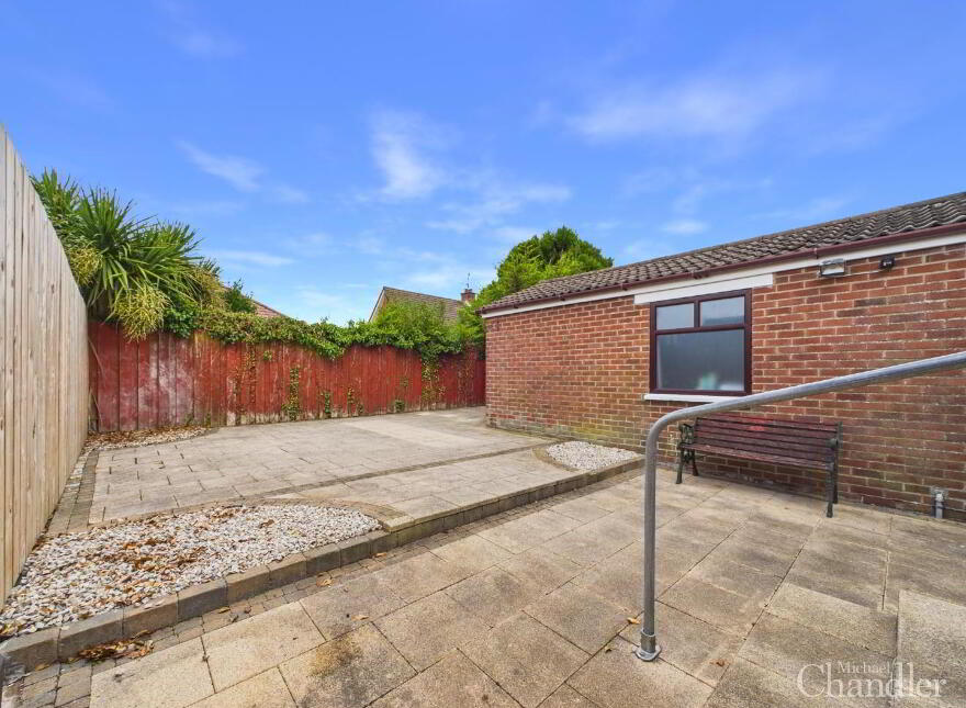 8 Coolpark Avenue, Belfast, BT8 6NF