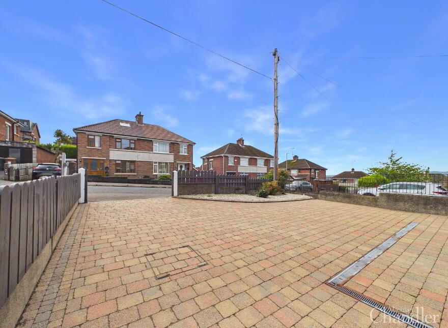 8 Coolpark Avenue, Belfast, BT8 6NF