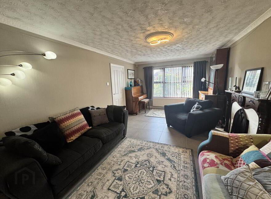 14 Craigs Road, Carrickfergus, BT38 9RL