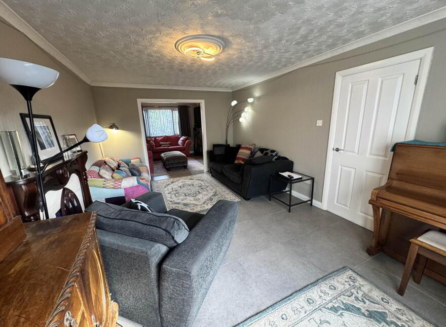14 Craigs Road, Carrickfergus, BT38 9RL