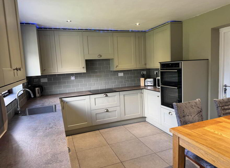 14 Craigs Road, Carrickfergus, BT38 9RL