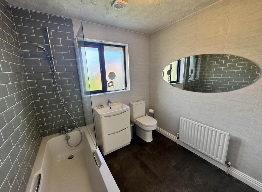 14 Craigs Road, Carrickfergus, BT38 9RL