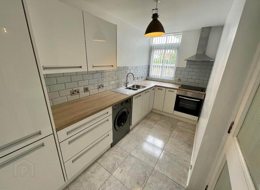 174, A Mount Merrion Avenue, Belfast, BT6 0FT