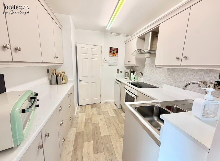 42 Rossdowney Drive, Waterside, Derry, BT47 5PR
