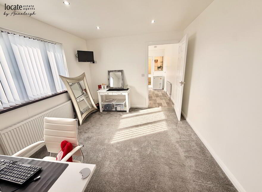 42 Rossdowney Drive, Waterside, Derry, BT47 5PR