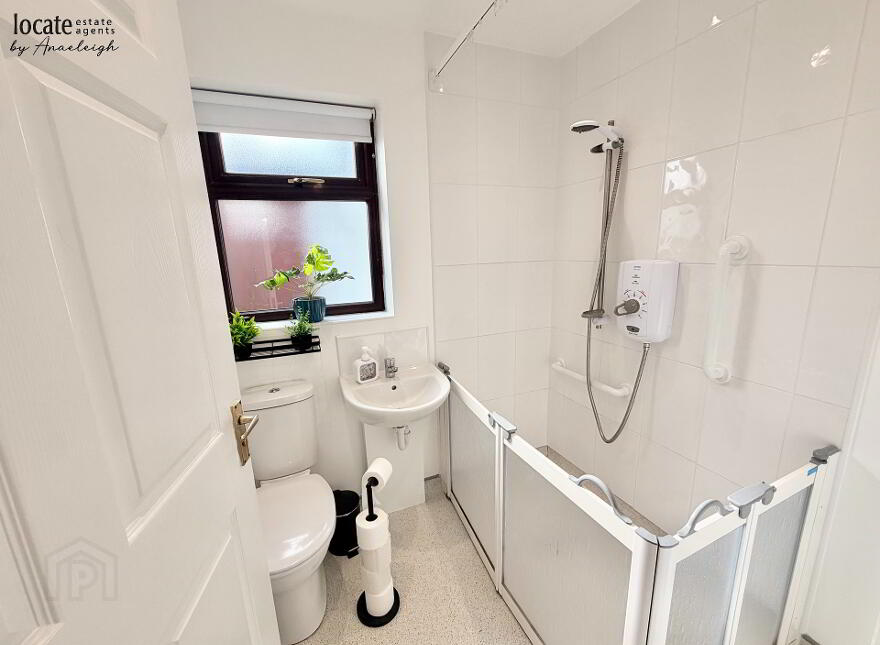 42 Rossdowney Drive, Waterside, Derry, BT47 5PR