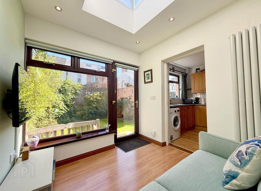 20 Ravenhill Parade, Belfast, BT6 8NU