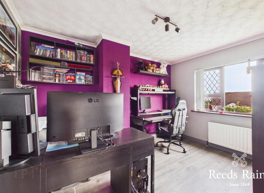 32 Tudor Road, Carrickfergus, BT38 9TU