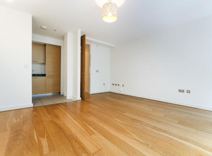 Apt 83, Block M, Hanover Riverside, Grand Canal Dock, Dublin 2, D02