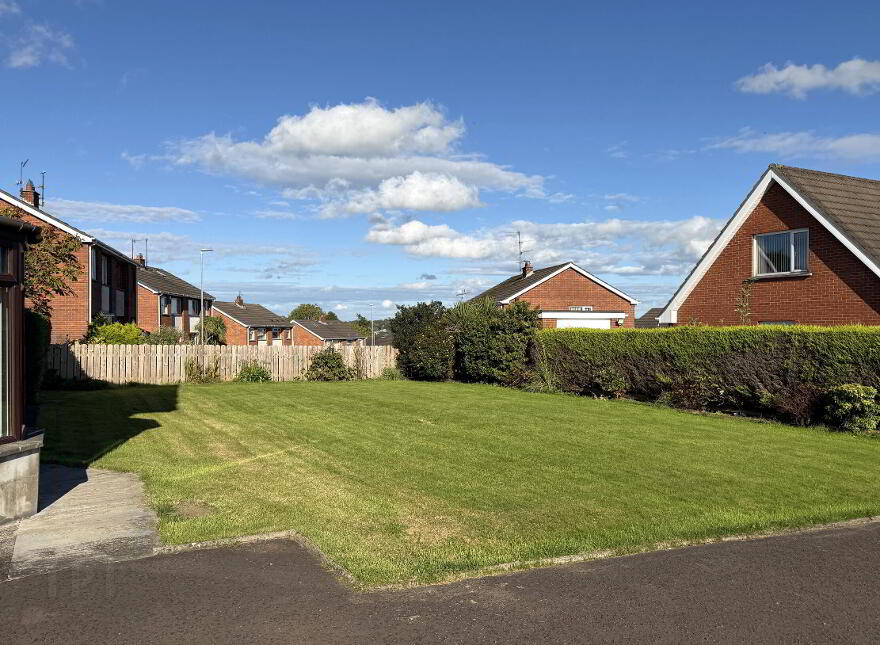 8 Wyncroft Way, Banbridge, BT32 3EU