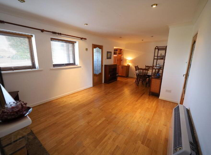 11 Castlepoint Village, Crosshaven, P43EK18