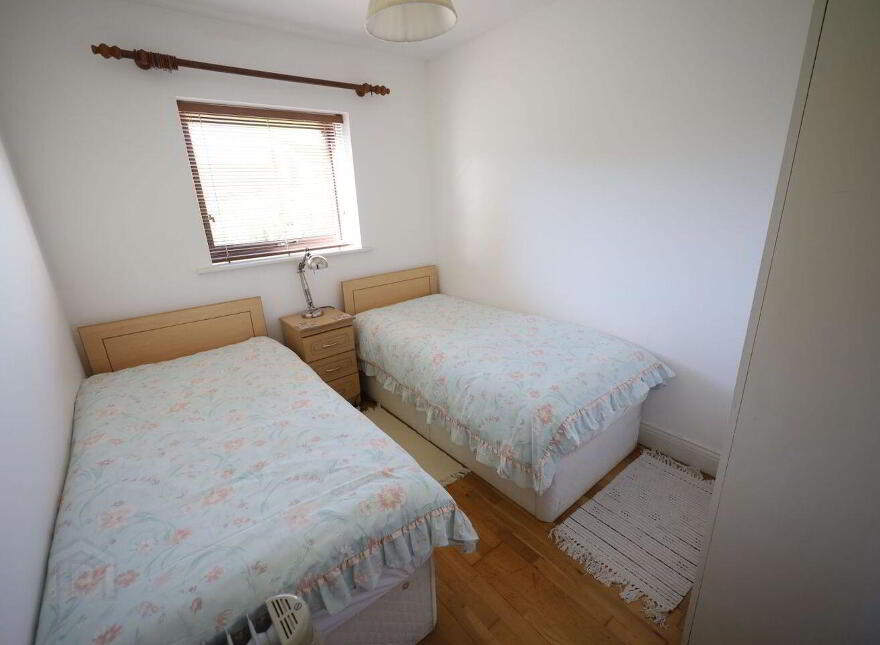 11 Castlepoint Village, Crosshaven, P43EK18