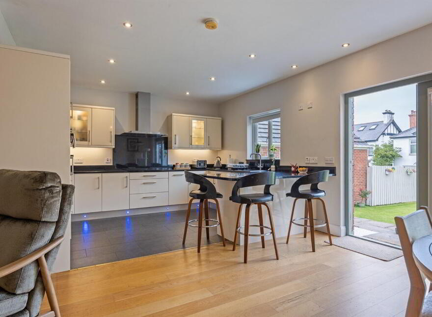 42 Osborne Drive, Malone Road, Belfast, BT9 6LH