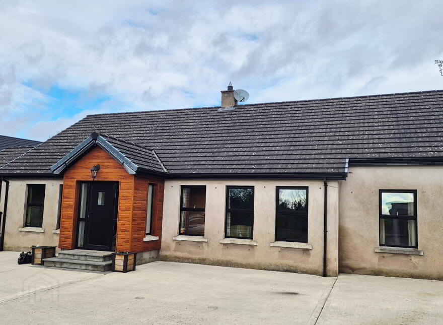 12 Loughan Road, Coleraine, BT52 1UB