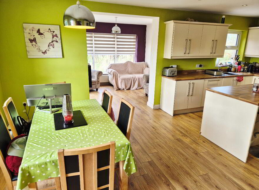 12 Loughan Road, Coleraine, BT52 1UB