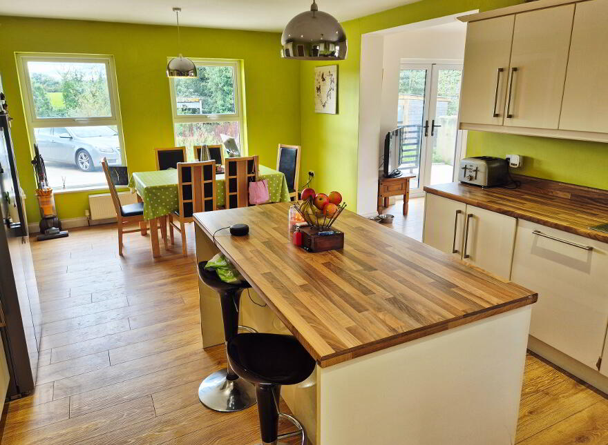 12 Loughan Road, Coleraine, BT52 1UB