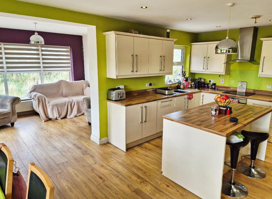 12 Loughan Road, Coleraine, BT52 1UB