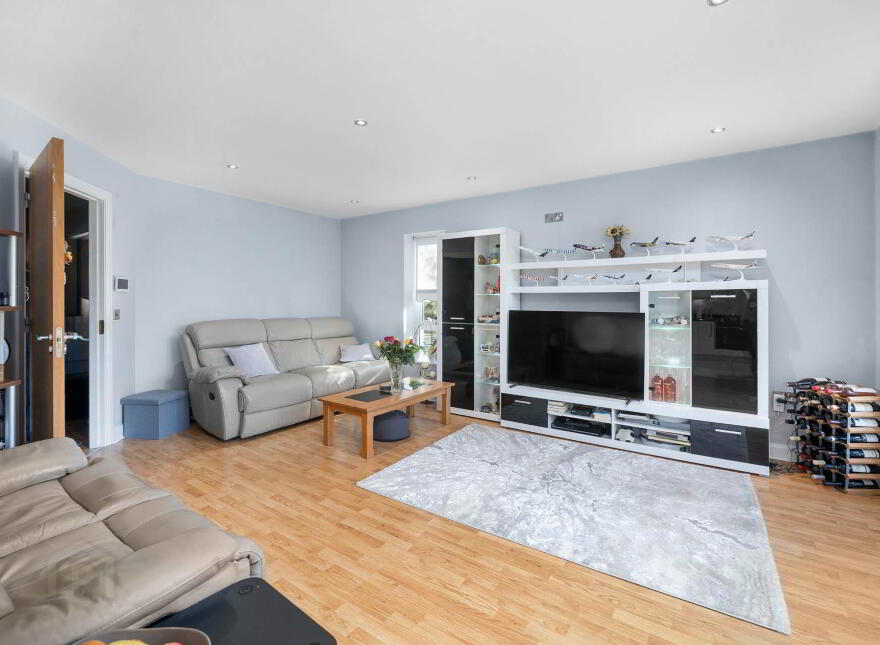195 Churchfields, Ashbourne, A84A375