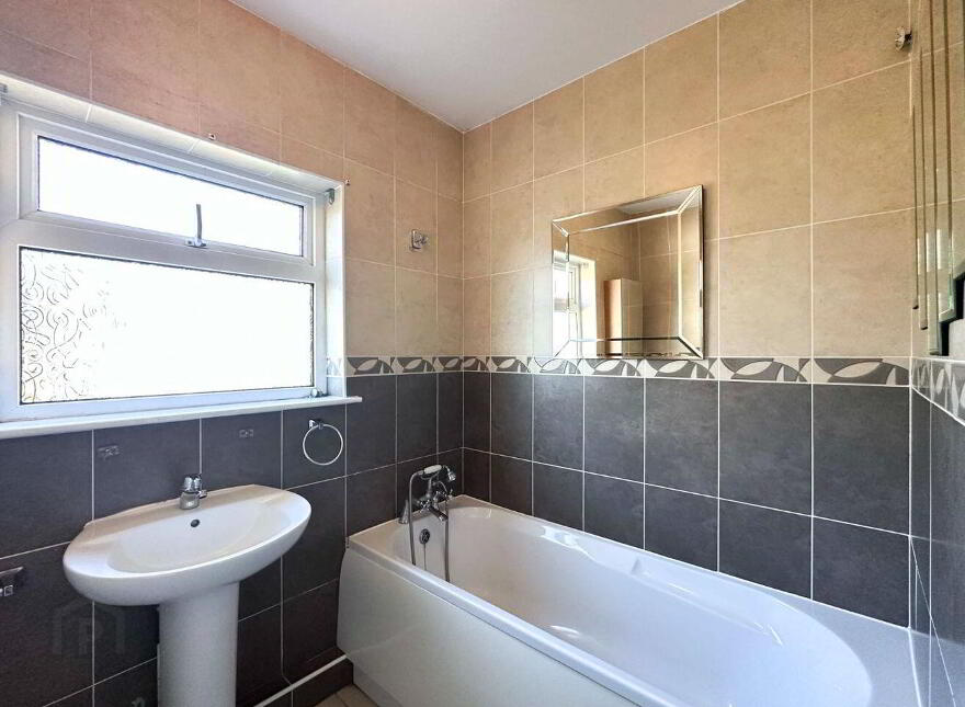 27 Broadway Park, Clonsilla, D15W08N