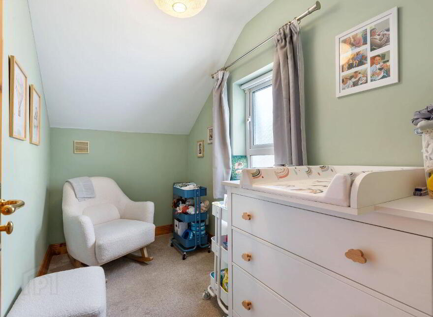 8 Engleberg Court, Mounttown Road Lower, Dún Laoghaire, Dun Laoghaire, A96A781