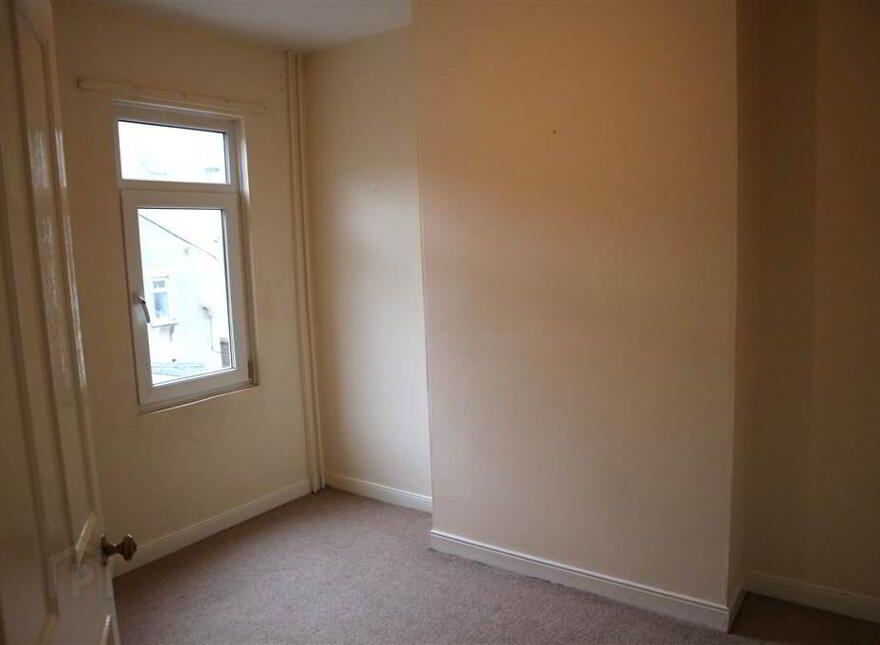 16 Ferguson Drive, Belfast, BT4 2AZ