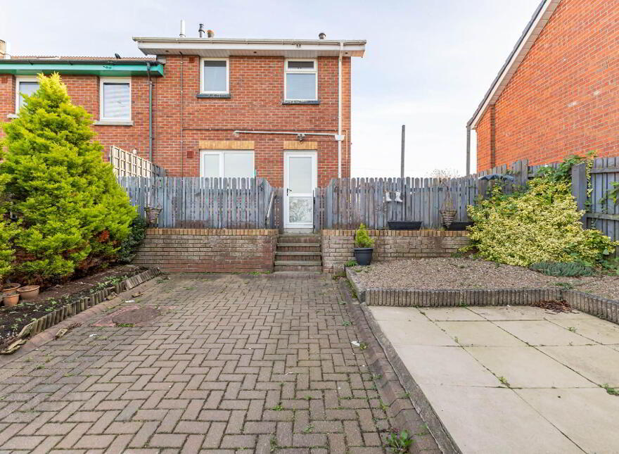 1 Hillside Terrace, Hillsborough, BT26 6JG