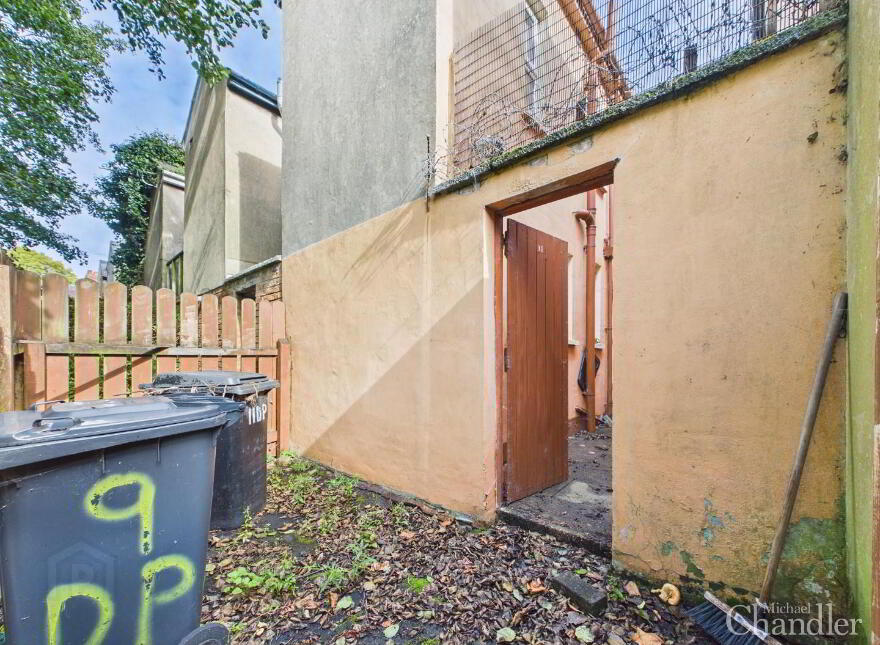 11 Delhi Parade, Belfast, BT7 3AU