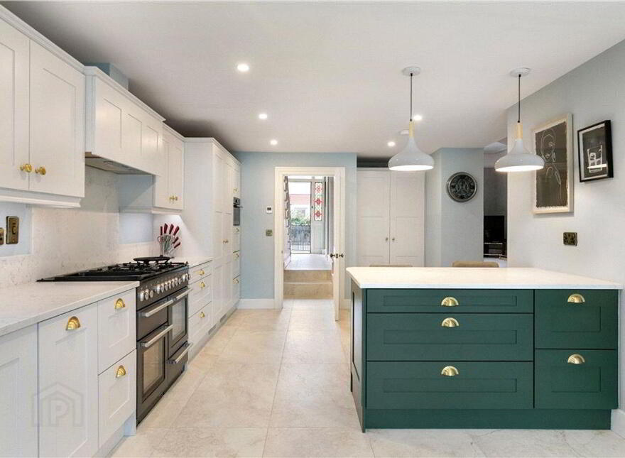 3 Sandycove Avenue East, Sandycove, A96NN53