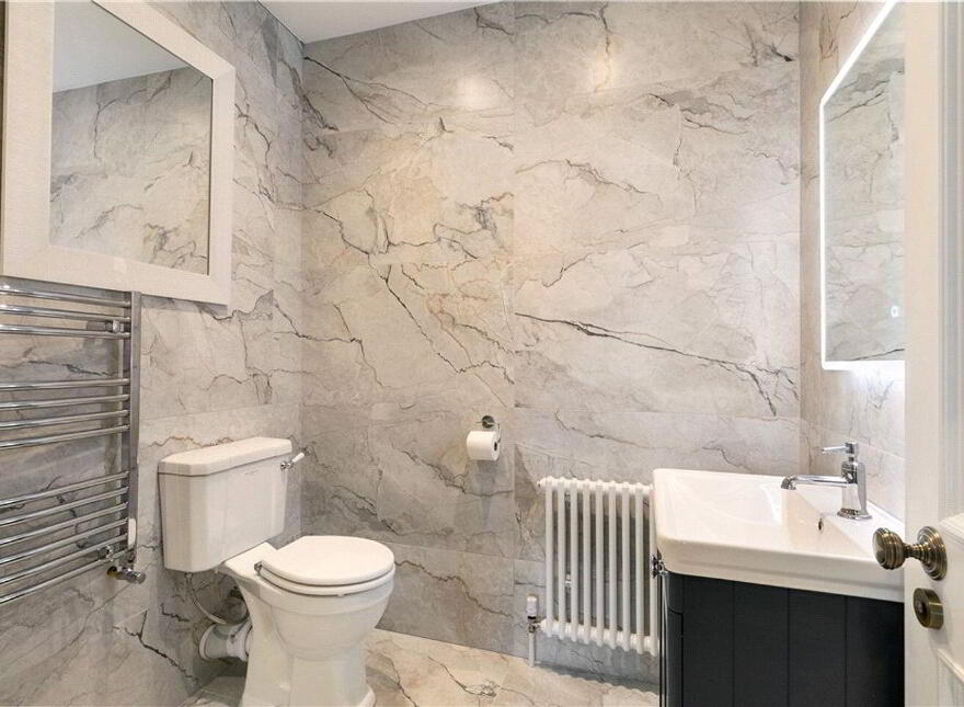 3 Sandycove Avenue East, Sandycove, A96NN53