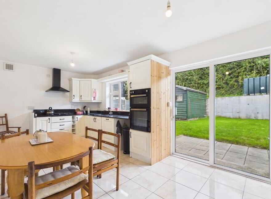 1 Bramble Row, Bansha Road, Tipperary Town, E34YT20
