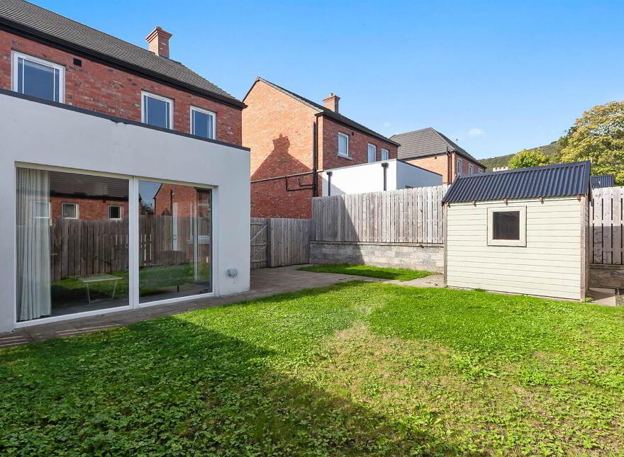 5 Lesley Chase, Knockagh Chase, Upper Road, Greenisland, BT38 8GU
