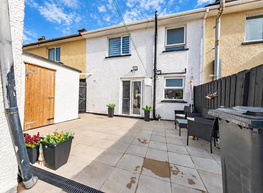 25 Skerrymor Place, Portrush, BT56 8JS