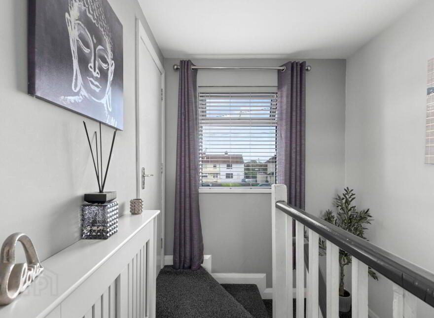 25 Skerrymor Place, Portrush, BT56 8JS