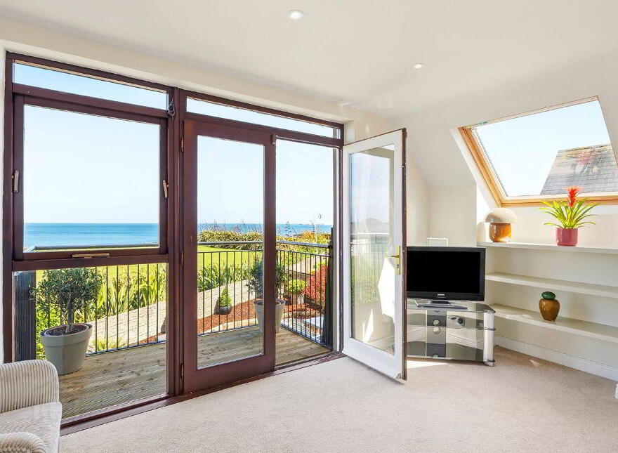 1 South Bay, Rosslare Strand, Y35E3WX
