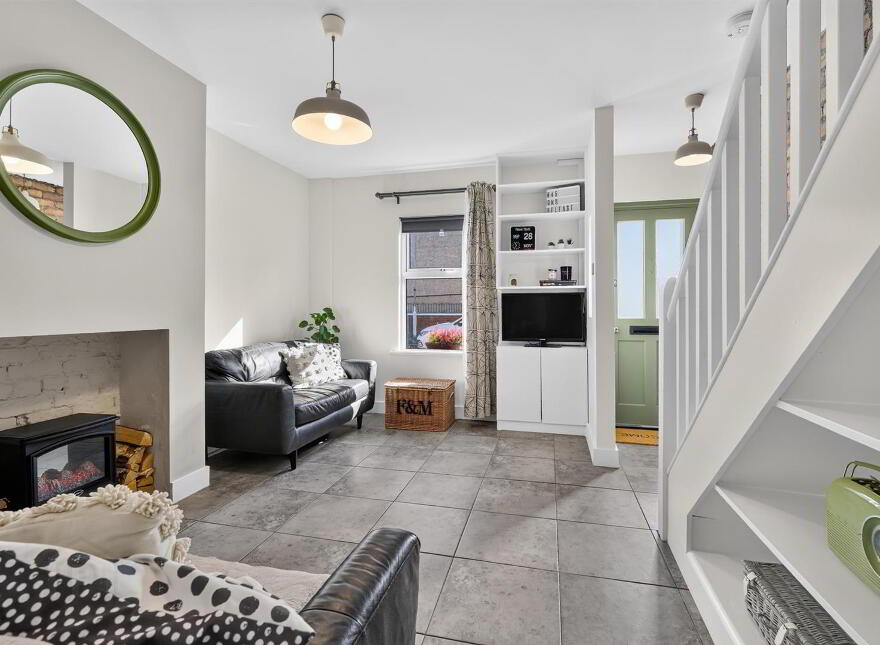 45 Great Northern Street, Lisburn Road, Belfast, BT9 7FJ