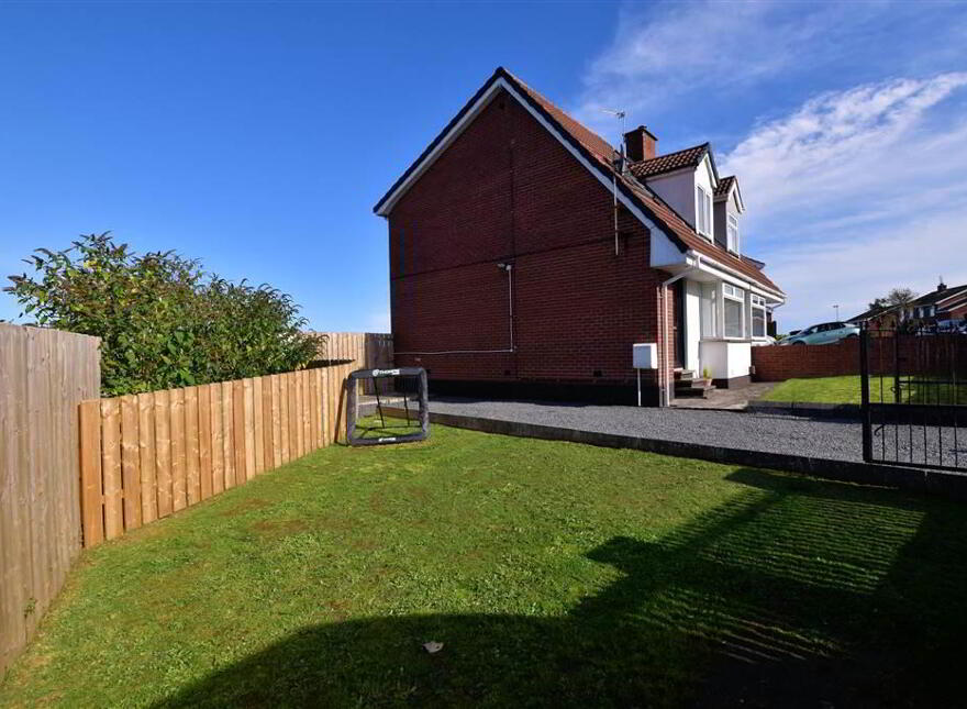 37 Penrhyn Park, Newtownards, BT23 8JW
