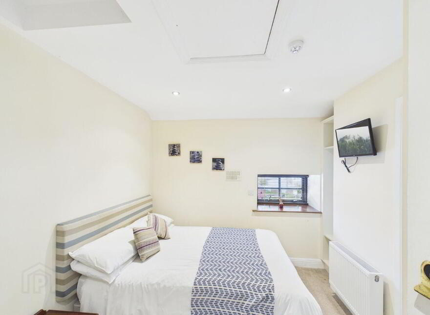 Lough Derg House, Dromineer, Puckaun, E45K284