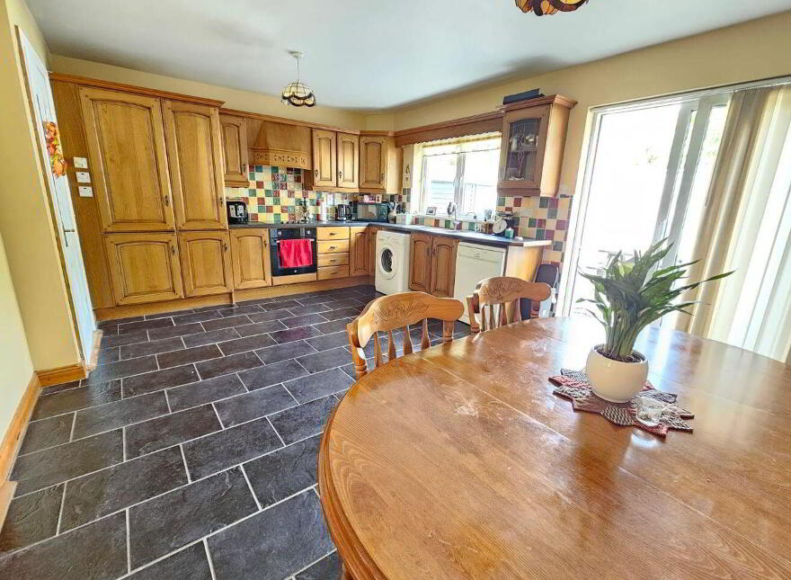 46 Westwood Grove, Clara, R35N977