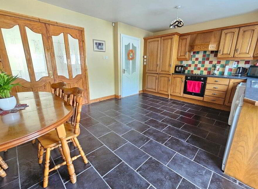 46 Westwood Grove, Clara, R35N977